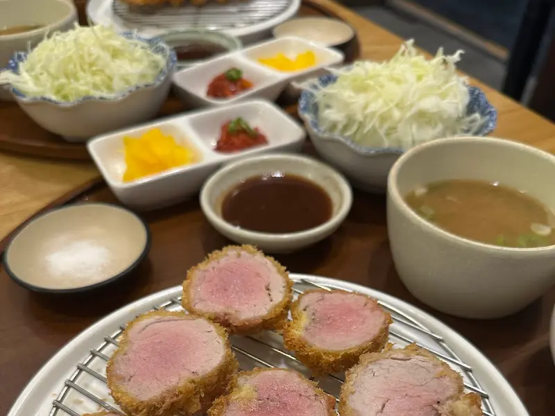 모스키친 안심 돈까스 단면