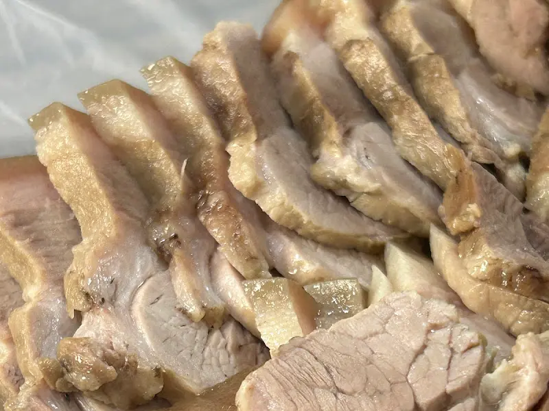 윤기가 흐르는 수육