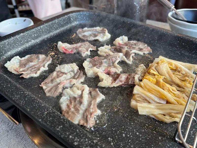 차돌박이, 관자, 묵은지