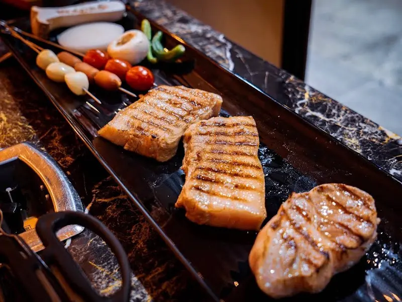 초벌구이된 고기