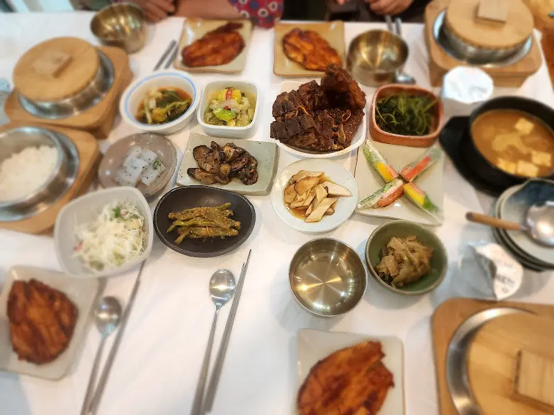 상다리 휘어지는 한 상