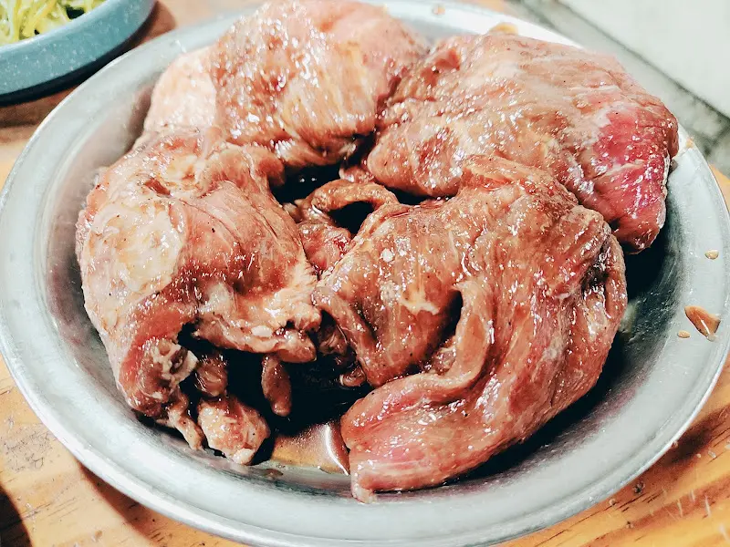 푸짐한 돼지갈비 한 상