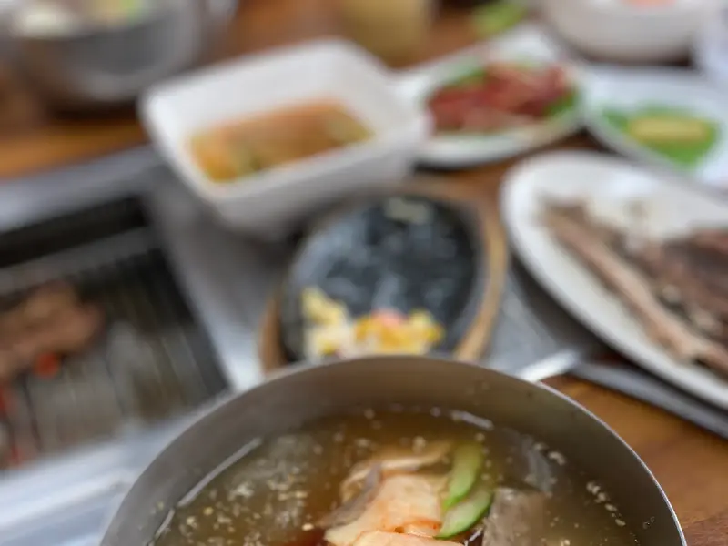 살얼음 동동 물냉면