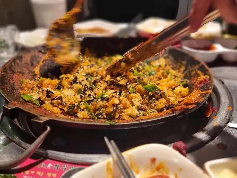 독도쭈꾸미 날치알 볶음밥