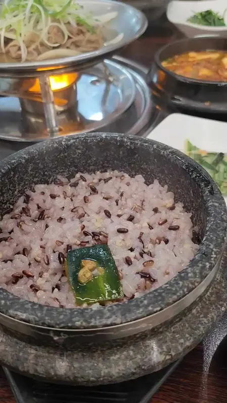 돌솥밥과 찌개
