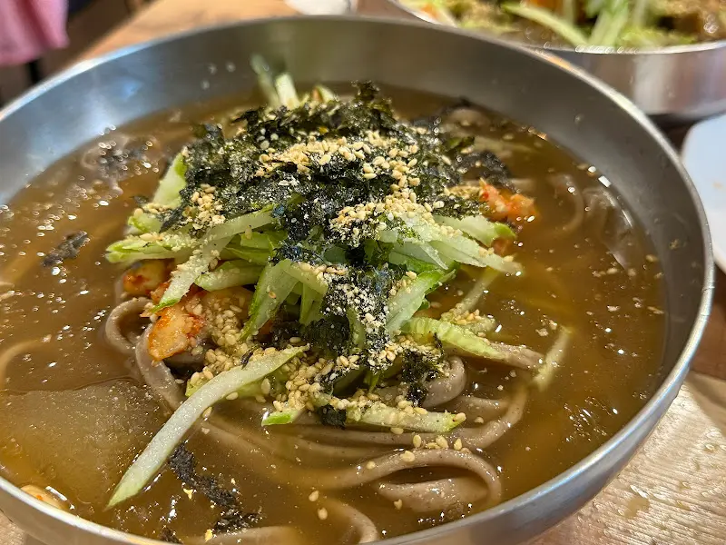 비빔 콧등치기 국수