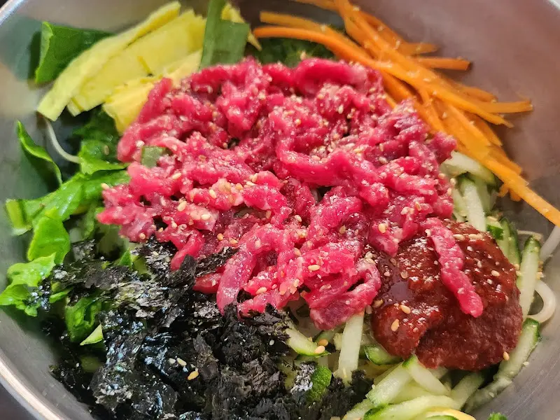 한우 찐 생 비빔밥