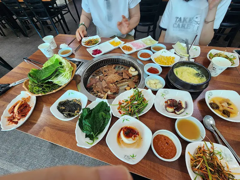 돼지갈비 한 상 차림