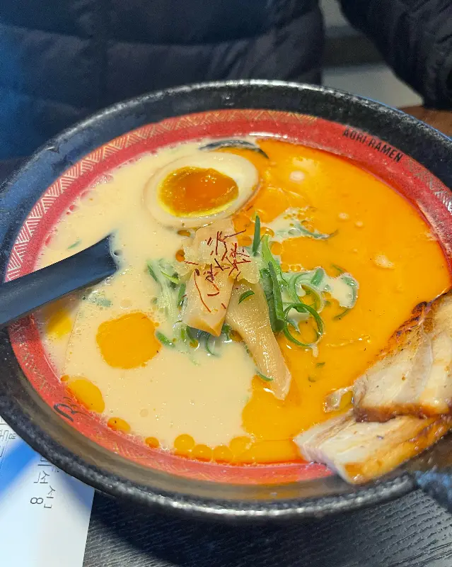 아오리라멘 내부 인테리어