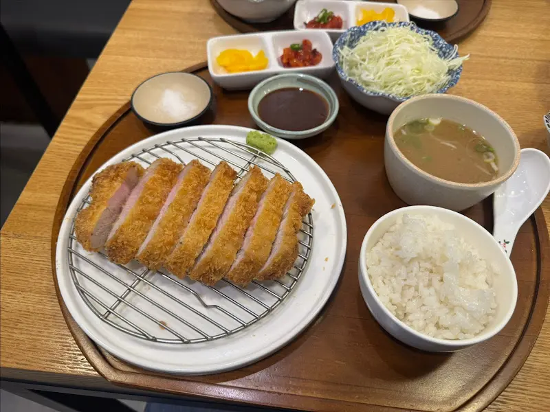 모스키친 돈까스 한상차림