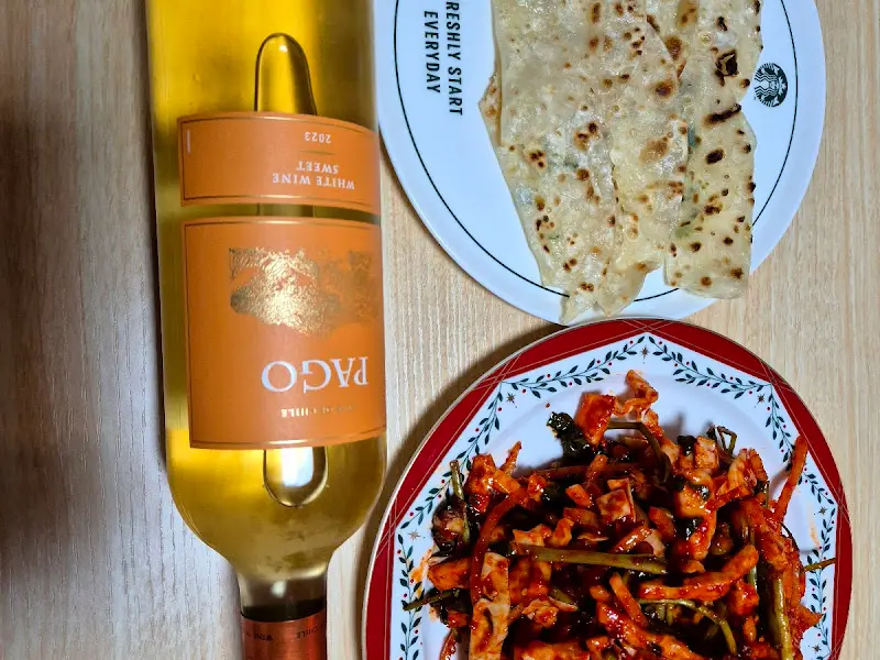 오징어 무침회와 납작만두