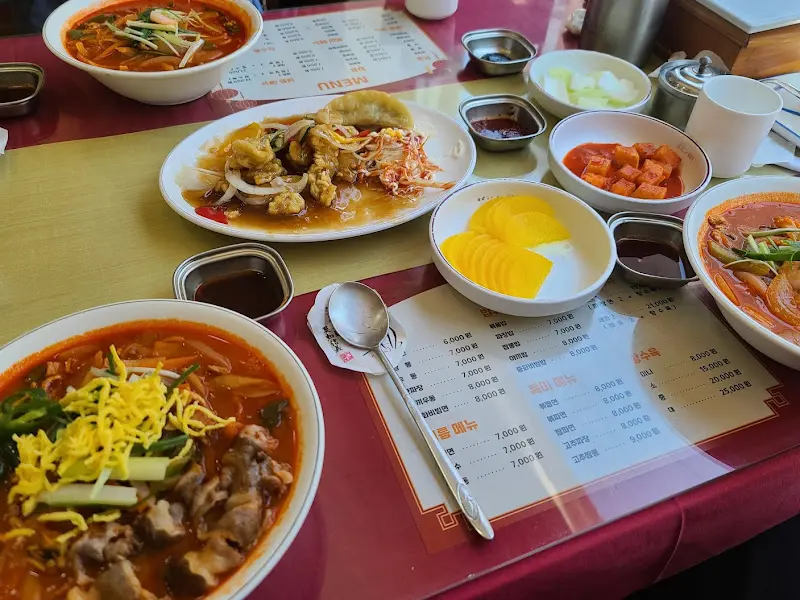 테이블 전체 샷