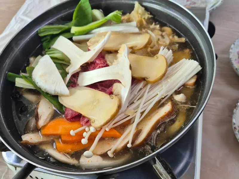 송이버섯전골 비주얼