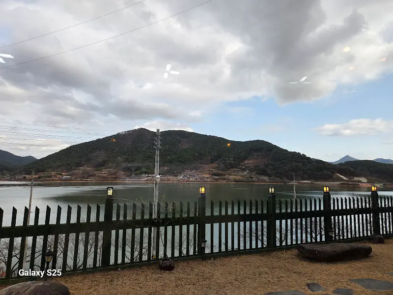 대가저수지 풍경