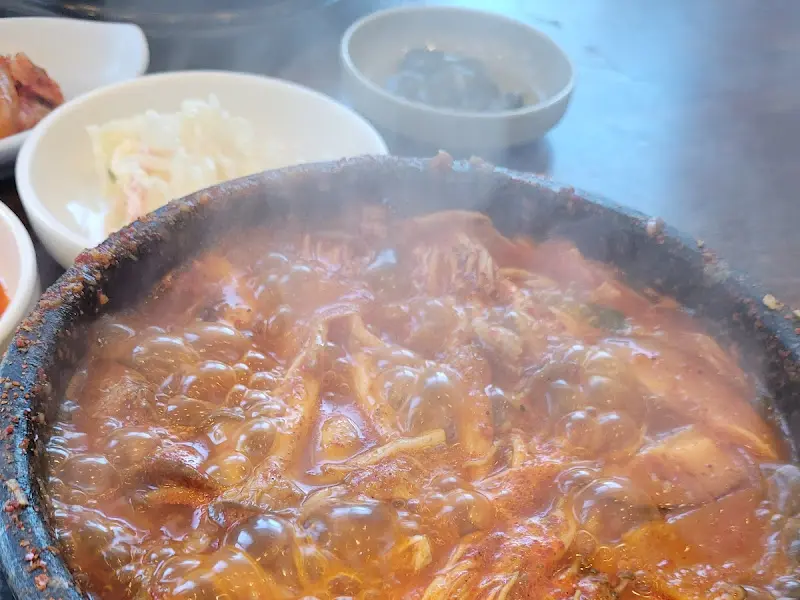 버섯이 가득한 육개장