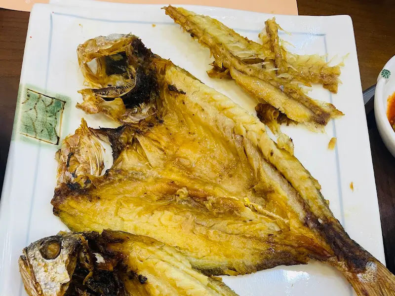 잘 구워진 고등어