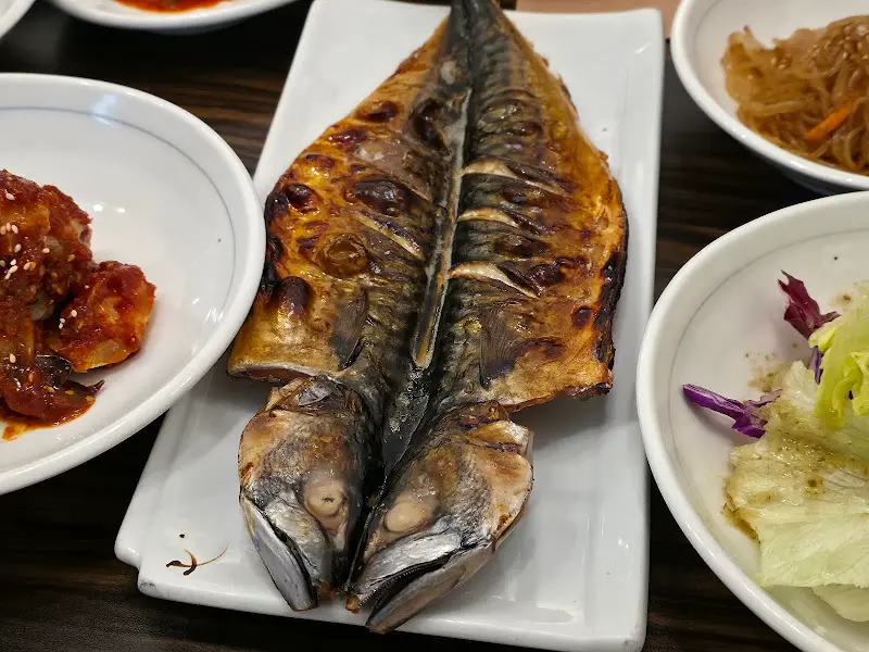 윤기가 좔좔 흐르는 구이 요리