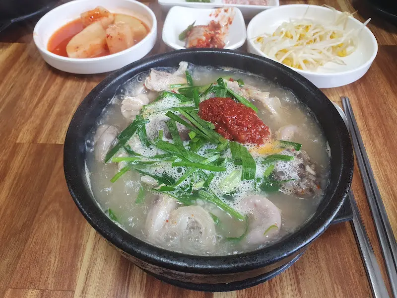 모듬국밥 내용물