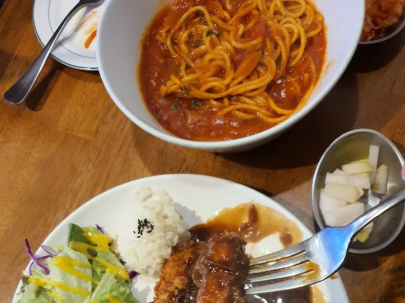 돈가스와 파스타