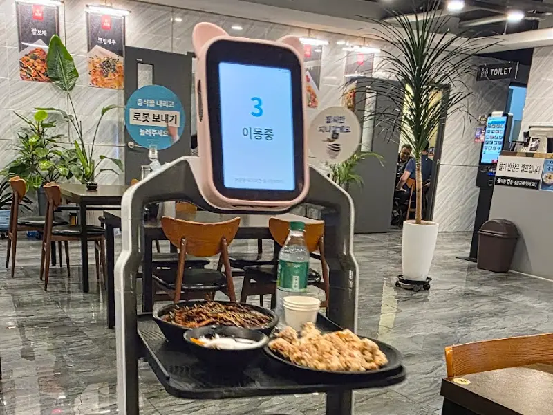 고구려 서빙 로봇