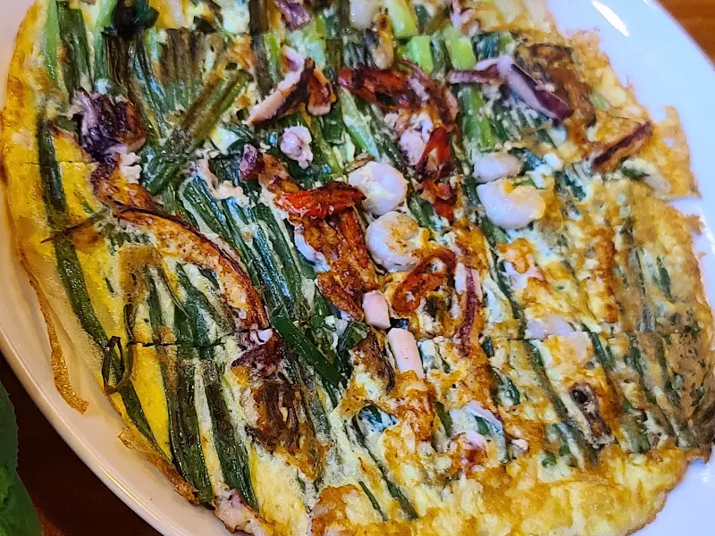 해산물이 듬뿍 들어간 파전