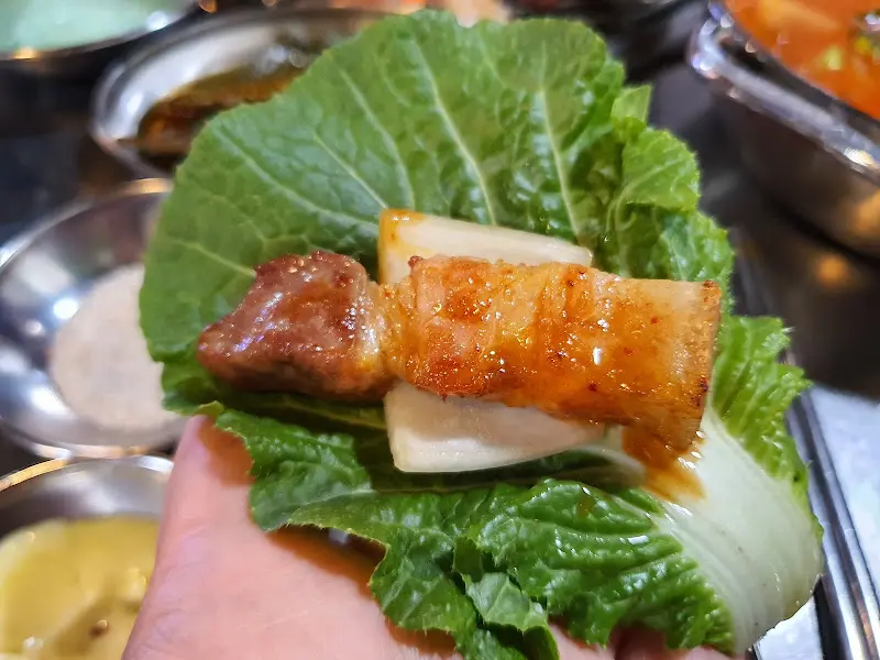 잘 구워진 근고기