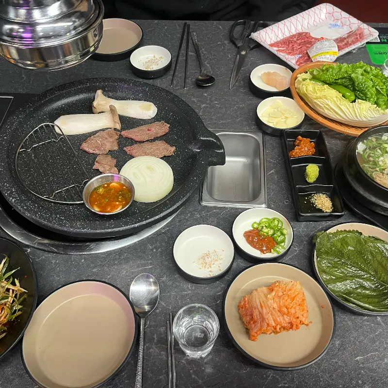 잘 익은 고기 한 점