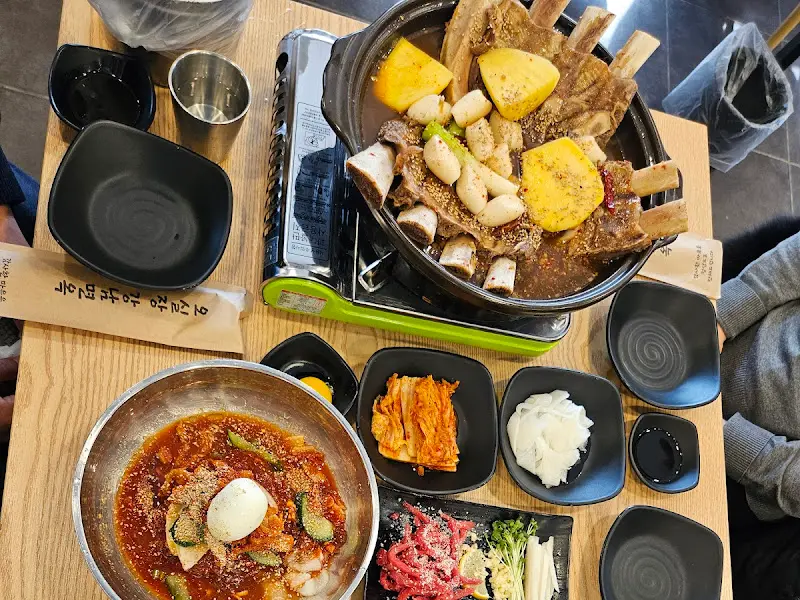 갈비찜과 코다리 냉면