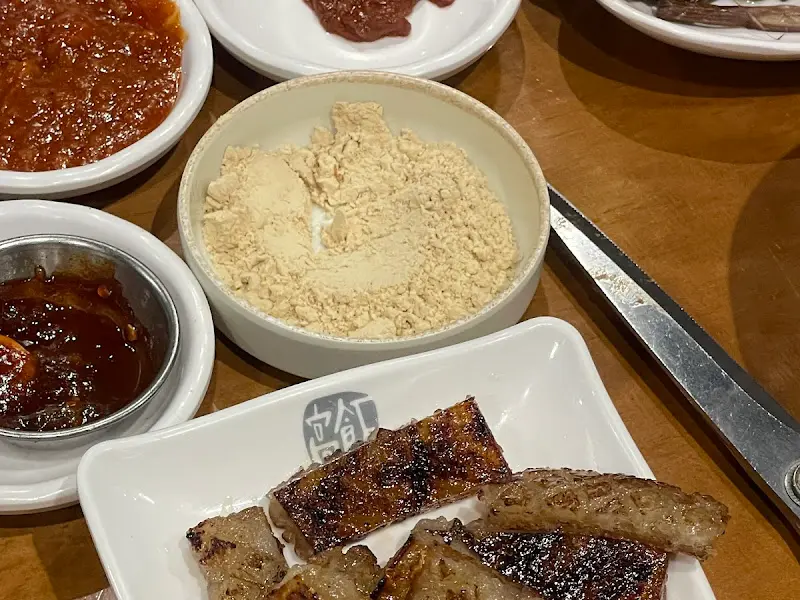 다양한 고기 소스