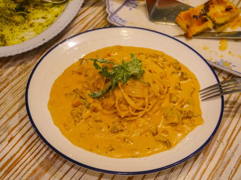 로즈모스의 크림 파스타