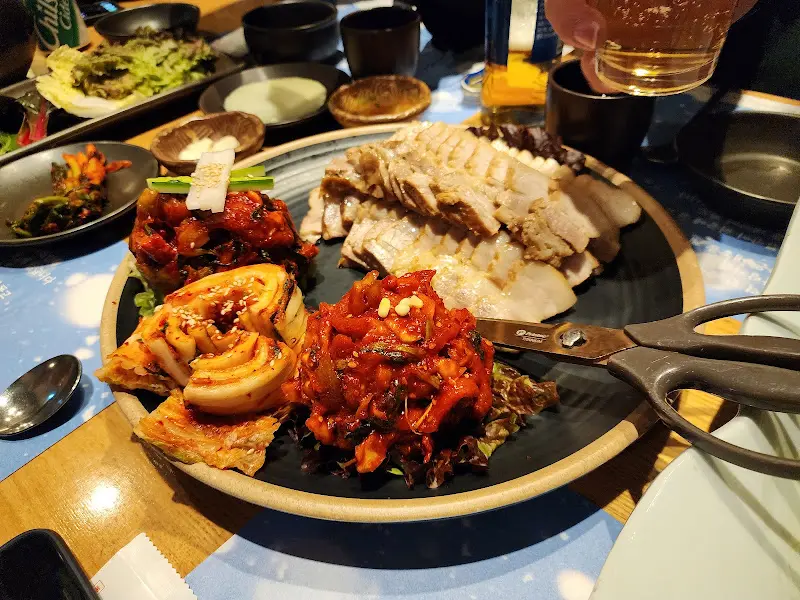 정담은 보쌈의 보쌈과 김치