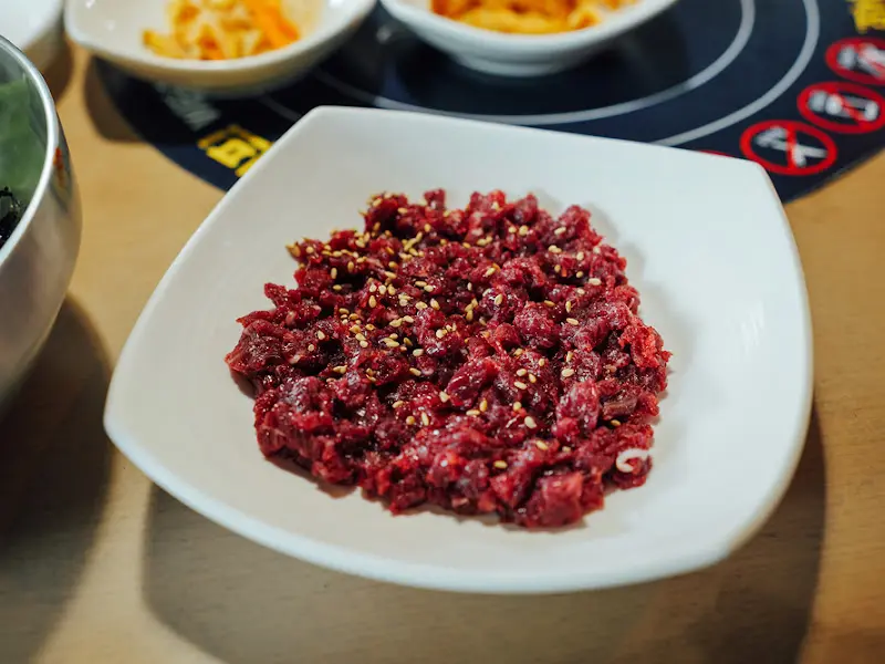 윤기가 흐르는 생고기