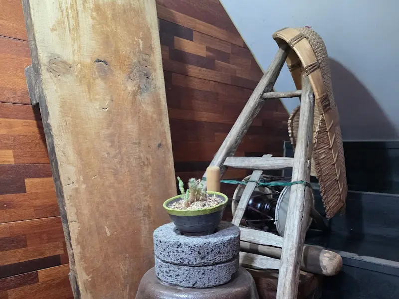 식당 입구 장식