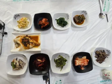 벌교의 숨은 보석, 꼬막회관에서 맛보는 추억과 낭만 가득한 꼬막 맛집 기행