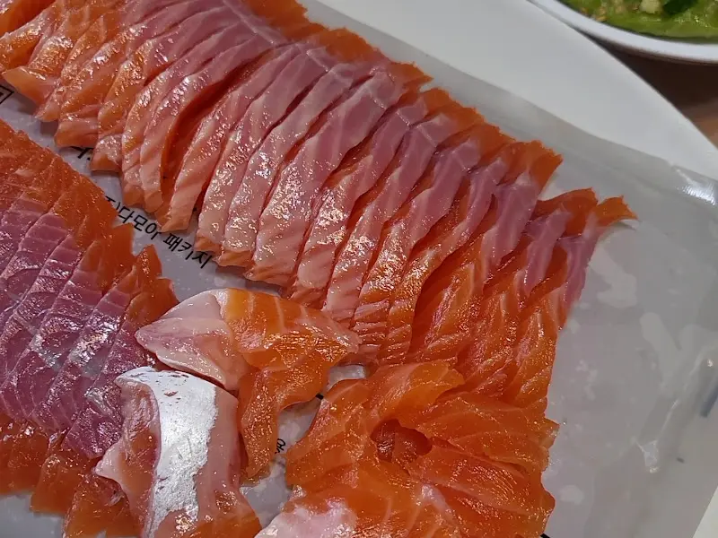 송어회 디테일 샷