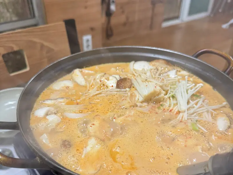 잣두부전골 클로즈업