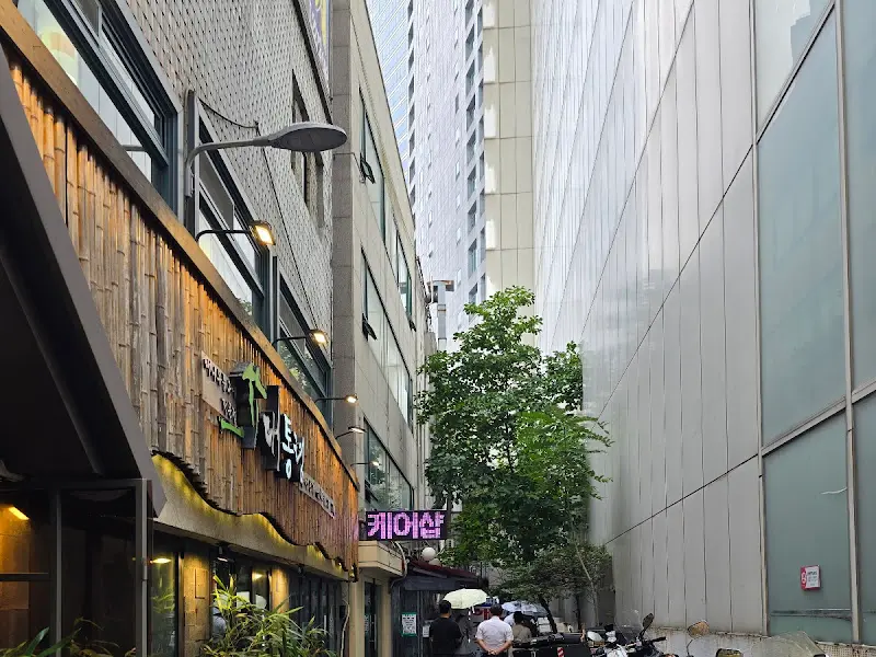 대화정으로 향하는 골목길