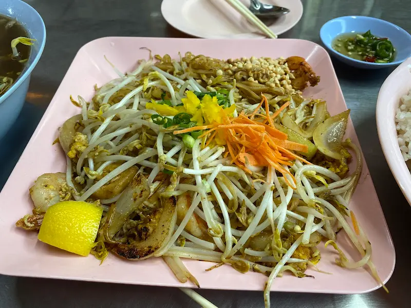 드렁킨타이 팟타이와 소고기국수