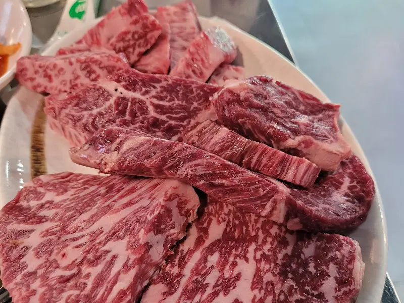 환상적인 마블링의 한우 모듬