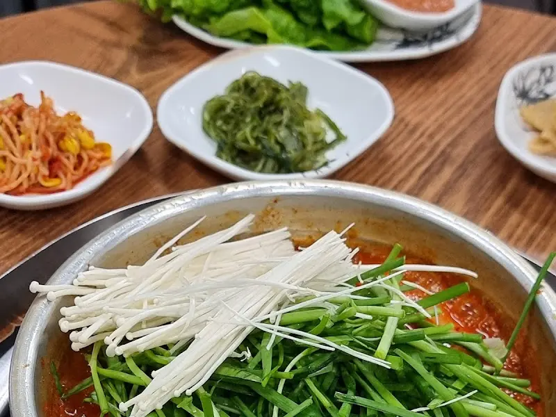 상추쌈과 짜글이