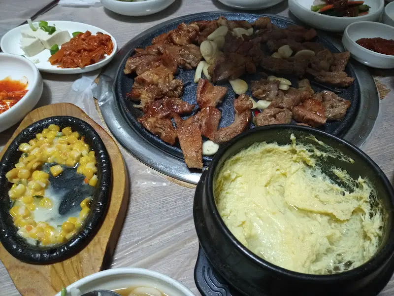돼지갈비와 계란찜