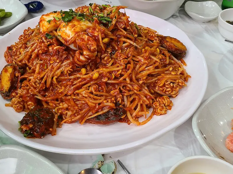 순살섞어찜 푸짐한 한상차림