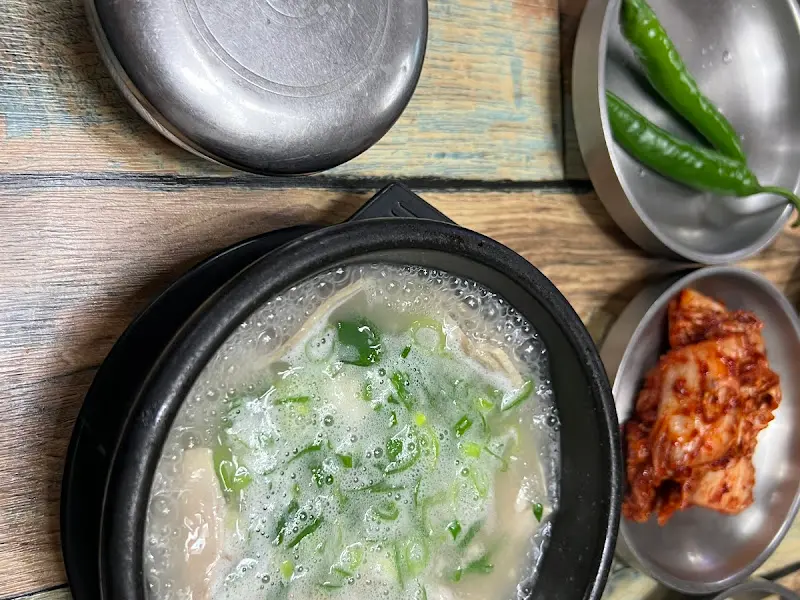 돼지국밥의 모습