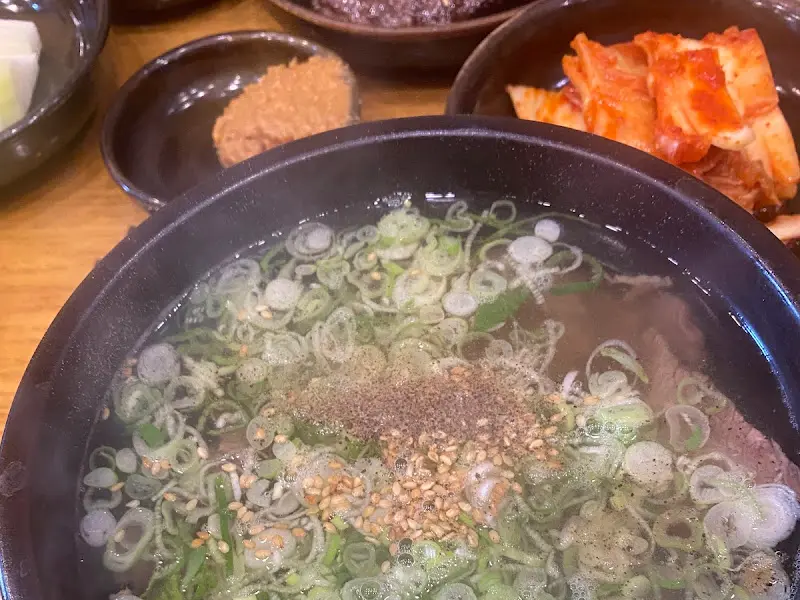 윤가곰탕 곰탕 국물