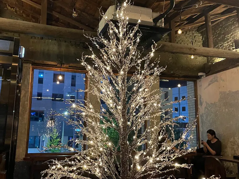 커핑 내부 인테리어