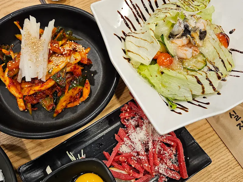 코다리 무침과 육회