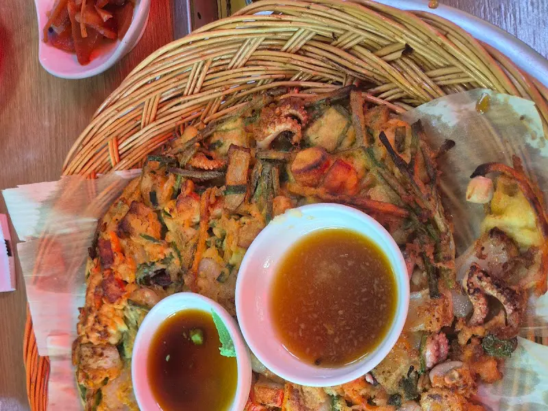 녹두해물전 단면