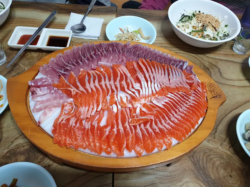 송어회 디테일 샷