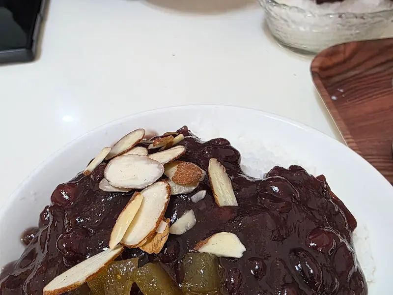 밀크 팥빙수 비주얼