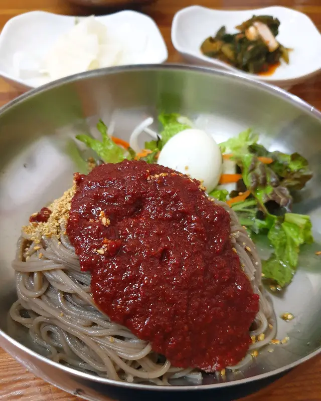 비빔막국수